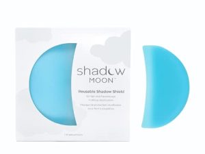 ShadowMoon - واقي مكياج العيون القابل لإعادة الاستخدام ووسادة تبريد أسفل العين من السيليكون للعيون المنتفخة وتطبيق مكياج مثالي. بديل لدرع الظل ودرع مكياج العيون ، قطعة واحدة باللون الأزرق