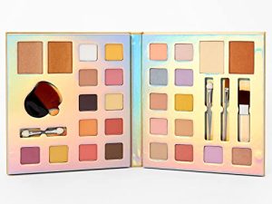 مجموعة مكياج الأطفال من CLAIRE'S - لوحة مكياج شاتيرد جولد من ليتل جيرلز - مجموعات مكياج للعب - هدايا هدايا الحفلات - 6.5 "× 7"