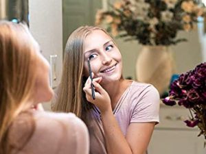 Studio Glow Vanity Make Up Light - كما يظهر على شاشة التلفزيون