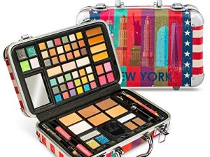 مجموعة هدايا Vokai Makeup Kit - 41 ظلال عيون ، 7 لامعة للجسم ، 1 قلم تحديد الشفاه ، 1 أحمر شفاه ، 4 أحمر خدود ، قلم تحديد العين ، 5 كونسيلر ، 2 ملمع شفاه ، 5 برونز ، مرآة